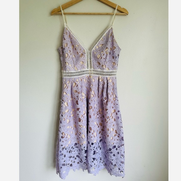 AQUA • Emma Lavender/Lilac Lace Midi Dress - Picture 6 of 10